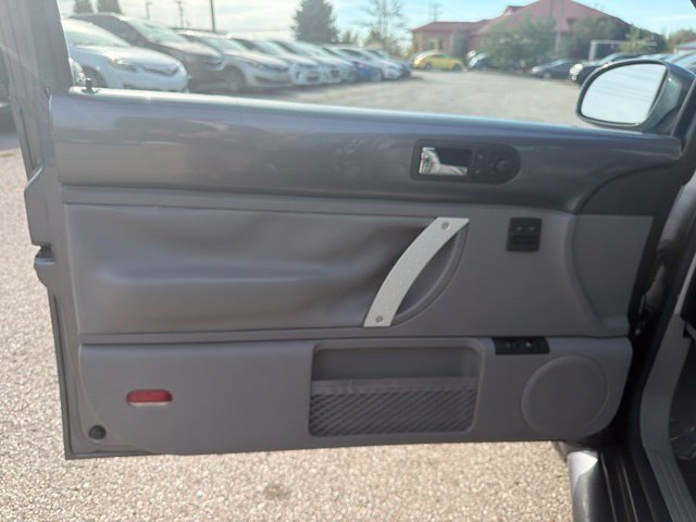 Used 2005 Volkswagen Beetle GLS FWD image 16