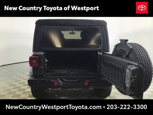 Used 2021 Jeep Wrangler Unlimited Sahara image 20