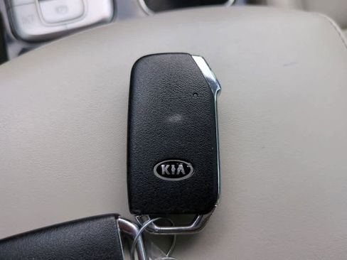 Used 2020 Kia Telluride EX AWD/4WD image 30