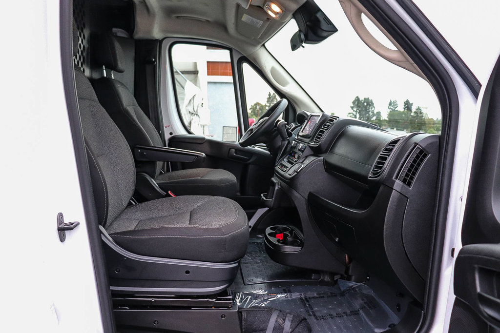 Used 2025 RAM ProMaster 2500 w/ U-Haul Equipment Group FWD image 19