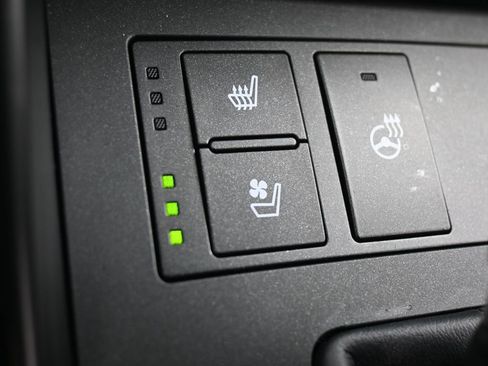 Used 2025 Lexus IS 300 w/ Premium Package image 25