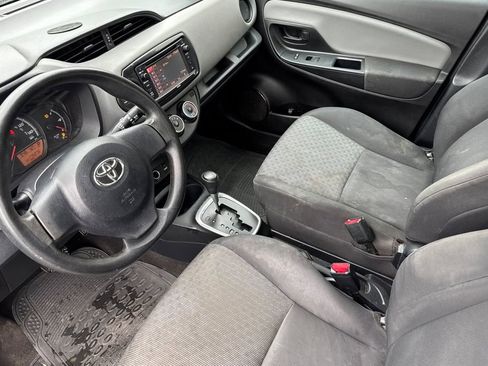 Used 2015 Toyota Yaris L FWD image 10