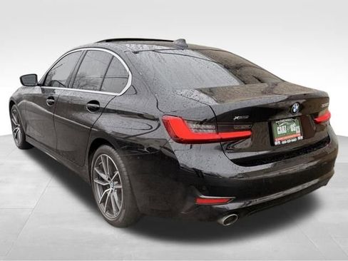 Used 2021 BMW 330i xDrive Sedan w/ Convenience Package image 9