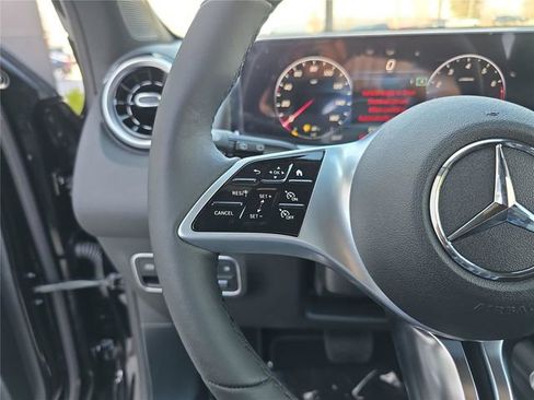 New 2026 Mercedes-Benz GLB 250 4MATIC image 34