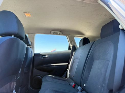 Used 2015 Nissan Rogue S w/ Convenience Package AWD/4WD image 25