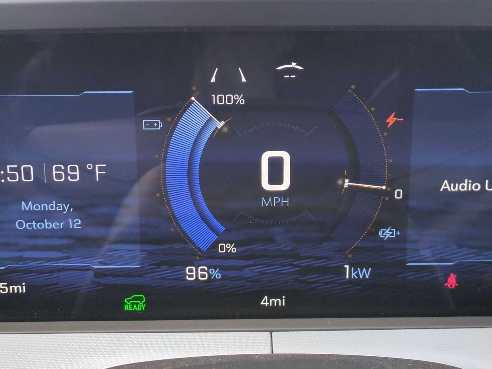 New 2027 Chevrolet Bolt LT w/ Comfort Package FWD image 17