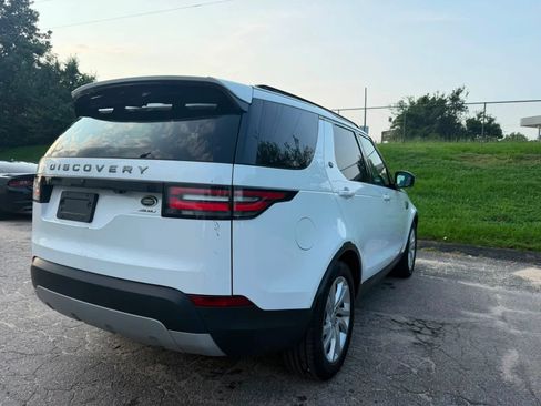 Used 2017 Land Rover Discovery HSE AWD/4WD image 5