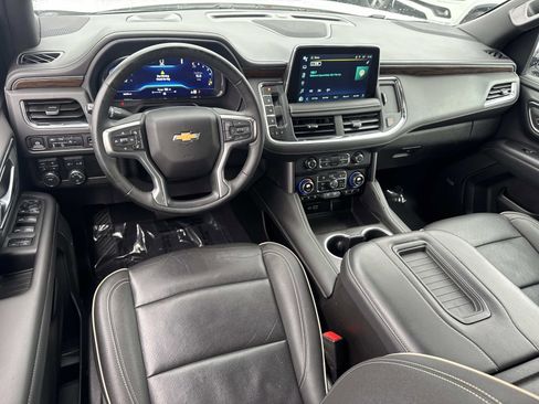 Certified 2024 Chevrolet Suburban Premier image 2