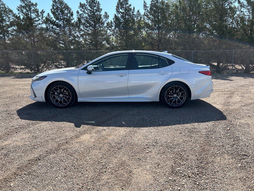 Used 2025 Toyota Camry XSE FWD image 3