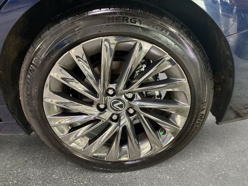 Used 2025 Lexus ES 350 Ultra Luxury w/ Accessory Package (Z1) FWD image 32