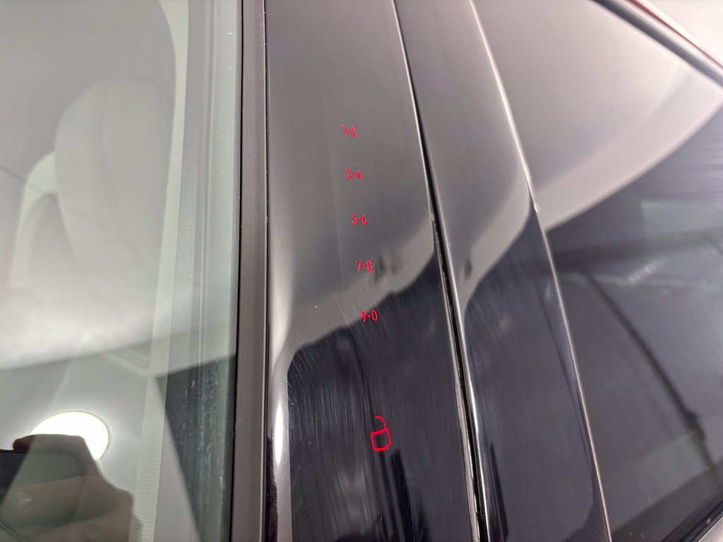 Used 2026 Lincoln Aviator AWD w/ Jet Appearance Package image 18