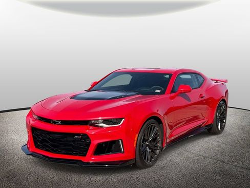 Used 2017 Chevrolet Camaro ZL1 RWD image 5
