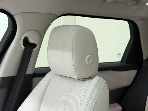 Used 2018 Land Rover Range Rover Velar R-Dynamic SE image 18