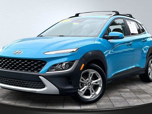 Used 2022 Hyundai Kona SEL image 12