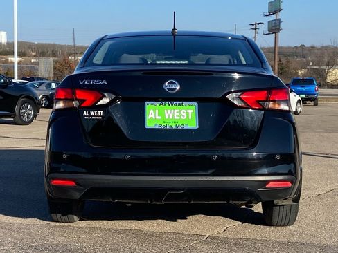 Used 2021 Nissan Versa S image 6