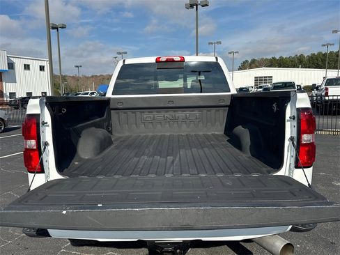 Used 2017 GMC Sierra 2500 Denali w/ Duramax Plus Package image 19