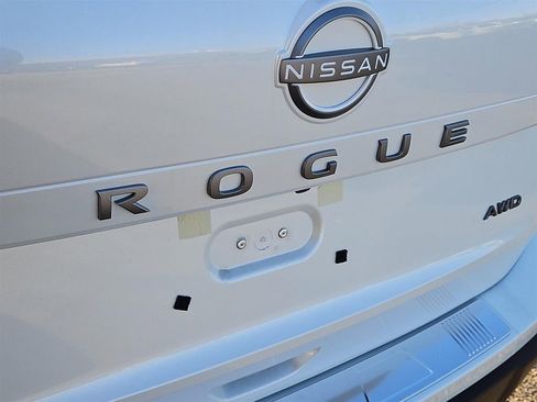 New 2026 Nissan Rogue SV w/ Cold Weather Package AWD/4WD image 6
