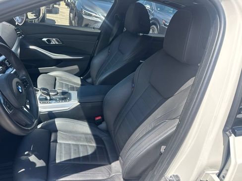 Used 2020 BMW 330i xDrive Sedan w/ M Sport Package AWD/4WD image 15