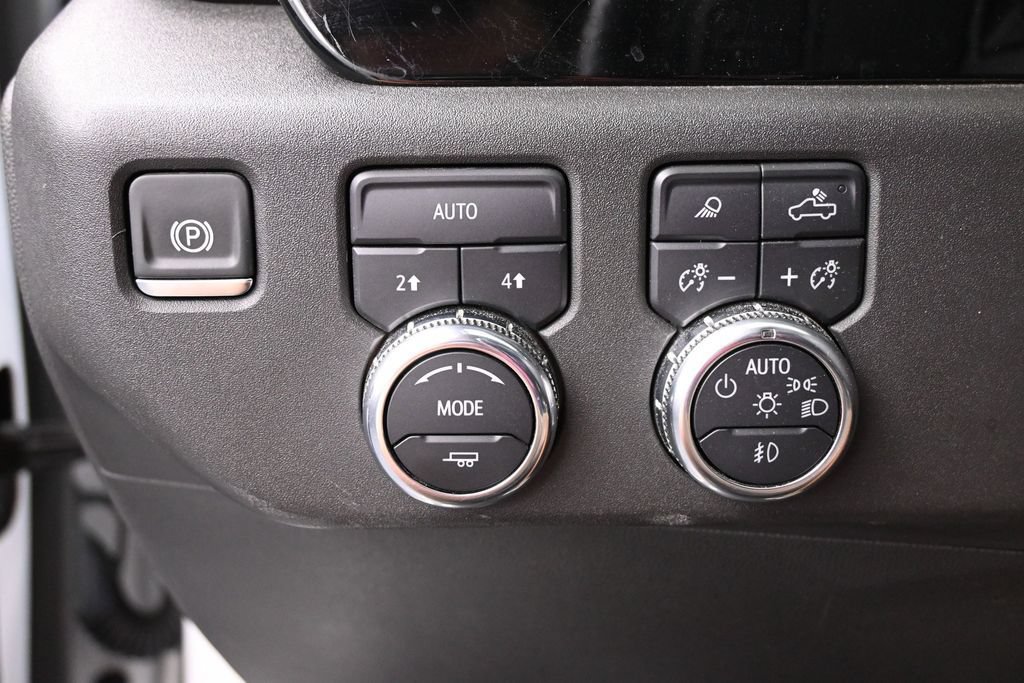 Used 2024 GMC Sierra 1500 SLT AWD/4WD image 13