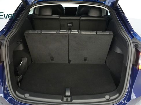 Used 2023 Tesla Model Y Long Range image 8