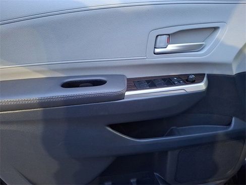 Used 2024 Toyota Sienna XLE image 19