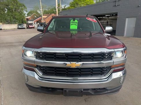 Used 2017 Chevrolet Silverado 1500 LT w/ All Star Edition AWD/4WD image 3
