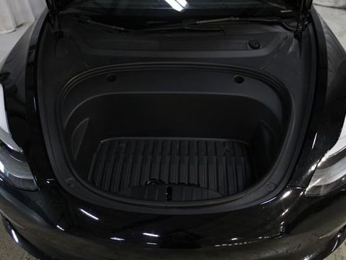 Used 2022 Tesla Model 3 Performance image 32