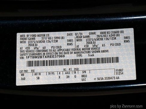 Used 2024 Ford F250 Lariat w/ Sport Appearance Package image 30