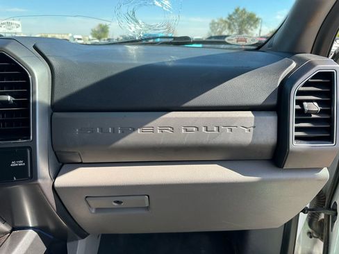 Used 2022 Ford F250 XLT w/ FX4 Off-Road Package image 19