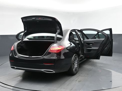 Used 2023 Mercedes-Benz C 300 Sedan image 26