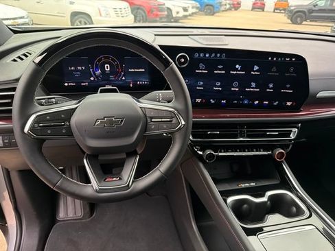 New 2026 Chevrolet Traverse Z71 w/ Enhanced Driving Package AWD/4WD image 17