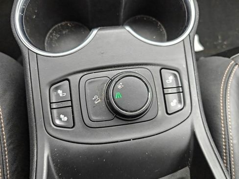 Used 2019 GMC Terrain SLT w/ Preferred Package image 17