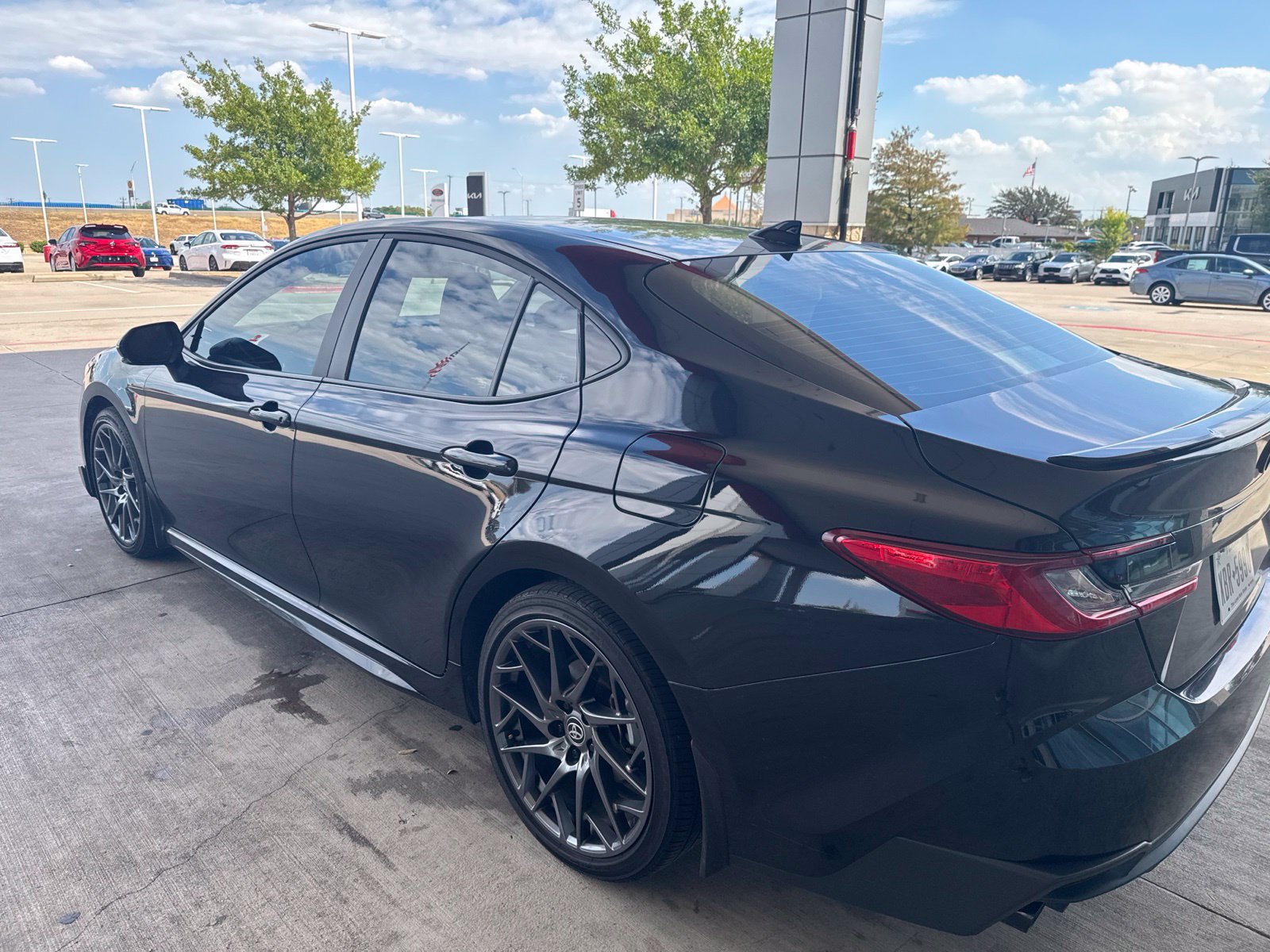 Used 2026 Toyota Camry SE w/ Multimedia Upgrade Package FWD image 15