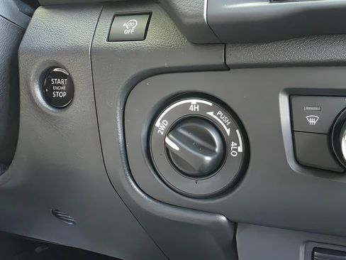 New 2026 Nissan Frontier SV w/ All-Weather Content Package AWD/4WD image 25