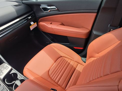 New 2026 Kia Sportage SX AWD/4WD image 16