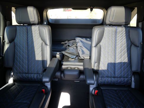 New 2026 Cadillac Escalade IQ Luxury 1 w/ LPO, Floor Liner Package image 11