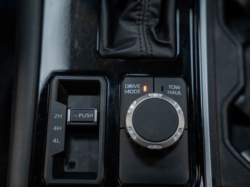 Used 2023 Toyota Tundra Platinum image 31