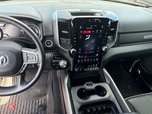 Used 2021 RAM 1500 Laramie AWD/4WD image 8
