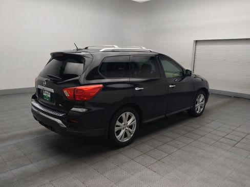Used 2018 Nissan Pathfinder SL w/ SL Premium Package FWD image 10