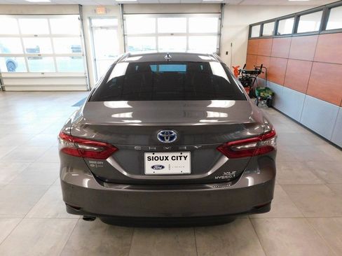 Used 2023 Toyota Camry XLE w/ Navigation Package image 5