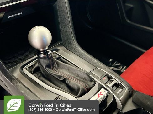 Used 2019 Honda Civic Type R image 10
