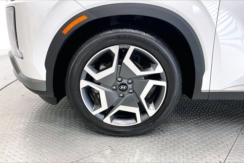 Used 2024 Hyundai Palisade Limited AWD/4WD image 8