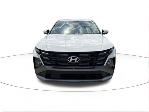 Used 2025 Hyundai Tucson SE FWD image 8