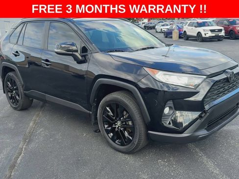Used 2019 Toyota RAV4 XLE Premium w/ Cold Weather Package AWD/4WD image 3