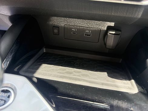 Used 2024 Nissan Altima 2.5 SR w/ SR Premium Package FWD image 25