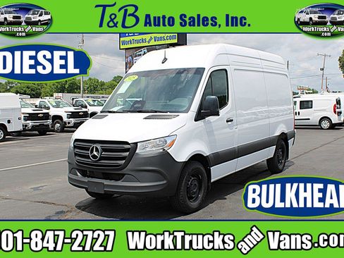 Used 2025 Mercedes-Benz Sprinter 2500 image 1