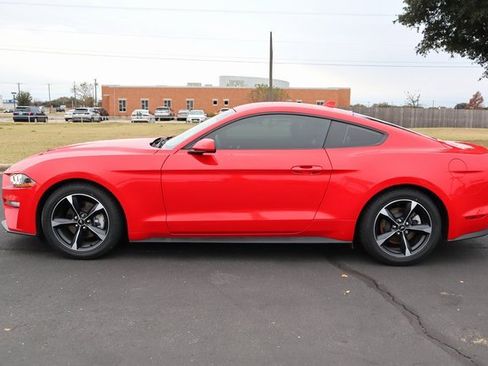 Used 2021 Ford Mustang Coupe image 2
