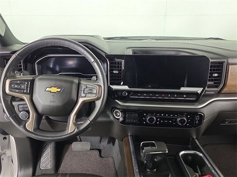 Certified 2023 Chevrolet Silverado 1500 High Country w/ Technology Package image 11