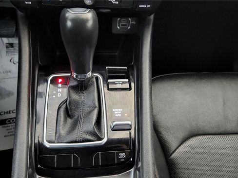 Used 2022 Jeep Compass Latitude image 40