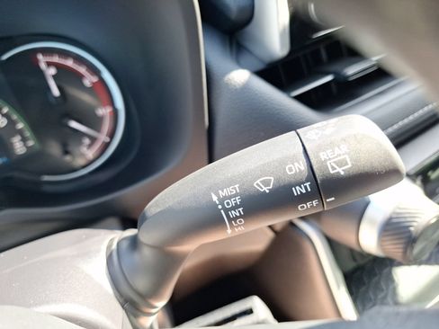 Used 2025 Toyota RAV4 LE FWD image 23